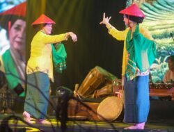 Di Tengah Dinamika Kota, Farhan Ajak Warga Jaga Akar Budaya