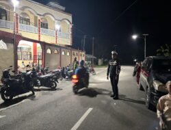 Personel Sat Lantas Polres Sarmi Laksanakan Pengamanan Sholat Tarawih