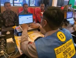 Bag SDM Polresta Jayapura Kota Verifikasi Administrasi Penerimaan Polri 2026, Ratusan Peserta Antusias Mendaftar