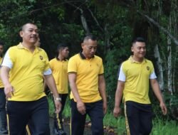 Jaga Stamina Tubuh, Personel Polres Sarmi Laksanakan Olahraga Pagi