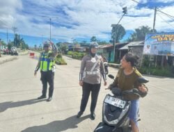 Pastikan Keamanan Pengendara, Sat Lantas Gelar Strong Point Sore Hari