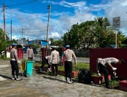 Wujud Toleransi dan Kepedulian, Polres Sarmi Bersihkan Gereja Santo Antonius Jelang HUT Bhayangkara ke-80