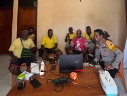 Pererat Kebersamaan, Kapolsek Pantai Barat Nobar Piala Dunia 2026 Bersama Warga
