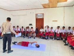 Tanamkan Budaya Tertib Berlalu Lintas Sejak Dini, Satlantas Polres Sarmi Edukasi Siswa SD Kasukwe
