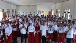 Cegah Penyalahgunaan Narkoba Sejak Dini, Satresnarkoba Polres Sarmi Edukasi Pelajar SMP Negeri 1 Sarmi