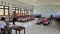 Polsek Bonggo Bekali Calon Siswa SMK Negeri 5 Sarmi dengan Materi Hukum, Bahaya Narkoba, dan PBB