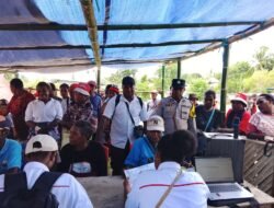Kapolsek Pantai Barat Monitoring Pendataan Penerima Bansos, Pastikan Berjalan Aman dan Tepat Sasaran
