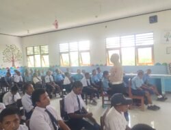 Cegah Kecelakaan Sejak Dini, Satlantas Polres Sarmi Bekali Pelajar dengan Edukasi Keselamatan Berlalu Lintas