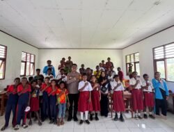 Tanamkan Kesadaran Sejak Dini, Kapolsek Pantai Barat Sosialisasikan Bahaya Narkoba kepada Pelajar Martewar