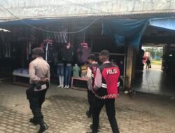 Sat Samapta Polres Sarmi Perkuat Harkamtibmas Melalui Patroli Dialogis di Pasar Sentral Mararena
