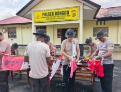 Semarakkan HUT ke-81 Kemerdekaan RI, Polsek Bonggo Laksanakan Pemasangan Umbul-Umbul dan Bendera Merah Putih
