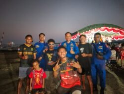 Semangat Kemerdekaan Bergema di Pantai Kali bagre, Sat polairud Polres Sarmi Serahkan Piala Para Juara