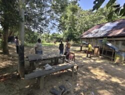 Sambangi Desa Nisro, Kapolsek Pantai Barat Serap Aspirasi Warga dan Soroti Akses Jalan Rusak