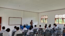 Polsek Pantai Barat Ajak Pelajar SMA Negeri 4 Sarmi Jauhi Narkoba