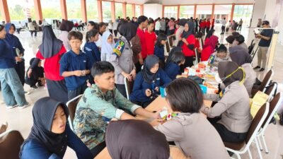 Polwan Polda Jateng Hadir untuk Negeri, Semarak Hari Jadi ke-78 Diisi dengan Kepedulian dan Pengabdian