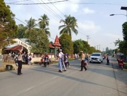 Polisi Hadir di Tengah Aktivitas Pagi, Sat Lantas Polres Sarmi Cegah Kemacetan dan Kecelakaan