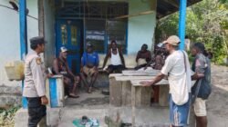 Pererat Hubungan dengan Masyarakat, Bhabinkamtibmas Polsek Pantai Barat Sambangi Warga