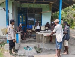 Pererat Hubungan dengan Masyarakat, Bhabinkamtibmas Polsek Pantai Barat Sambangi Warga